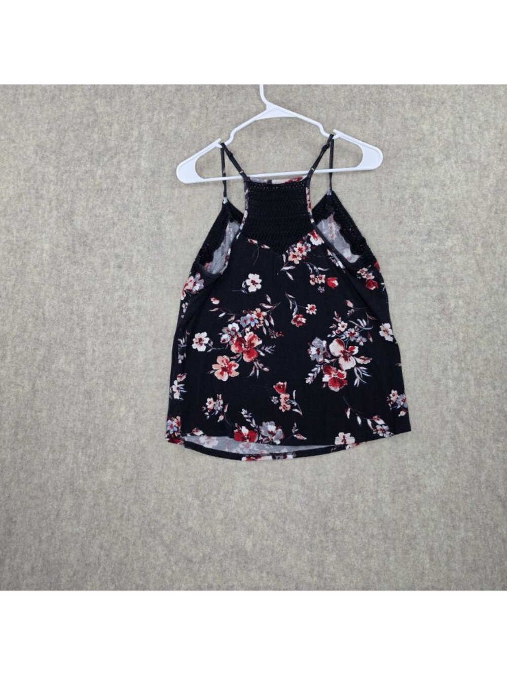 Maurices Women's Floral Black Sleeveless Top Smocked Detail Medium Lightweight - Picture 2 of 5
